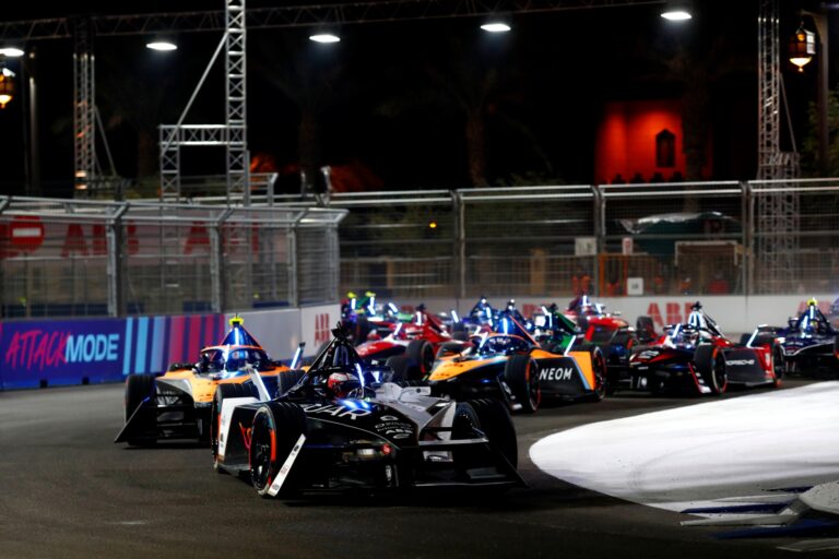 Így állnak a Formula E bajnokságai a szaúdi forduló után