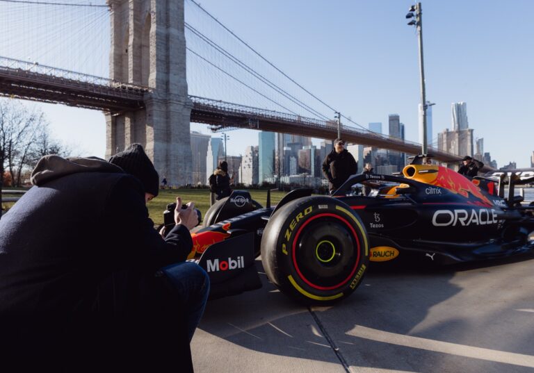 Erősödnek a pletykák a Red Bull és a Ford körül a New York-i bemutató előtt