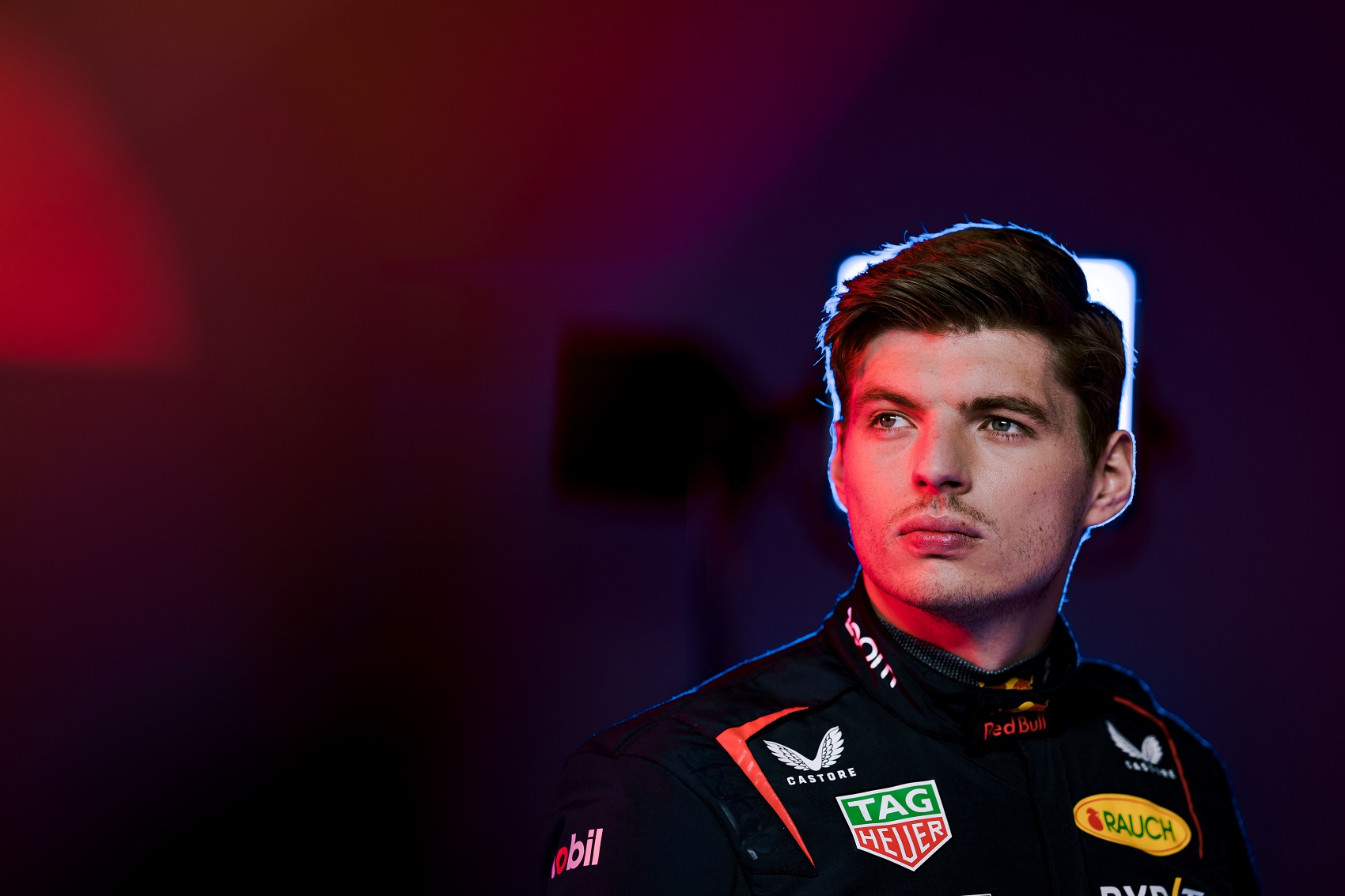 Ferrarival versenyzett Verstappen, majd „ütközés” miatt kiesett