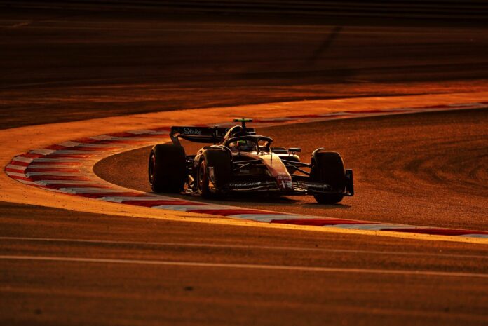 Guanyu Zhou, F1