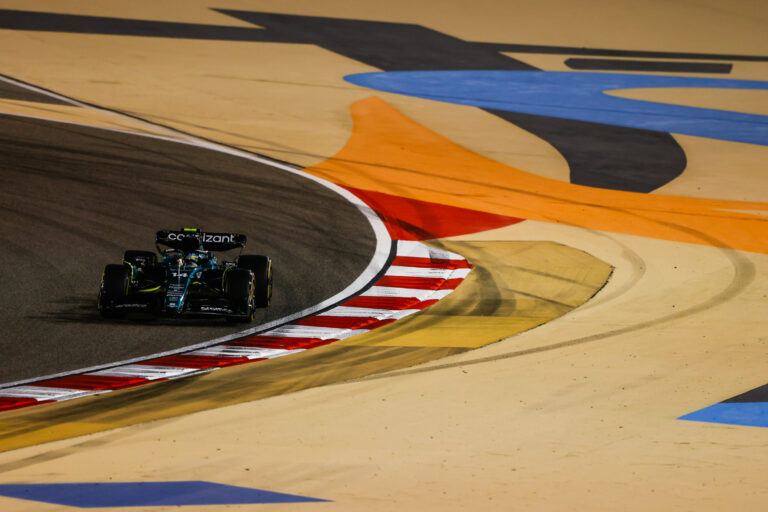 Forma-1, Fernando Alonso, Aston Martin, Bahreini Nagydíj 2023, péntek
