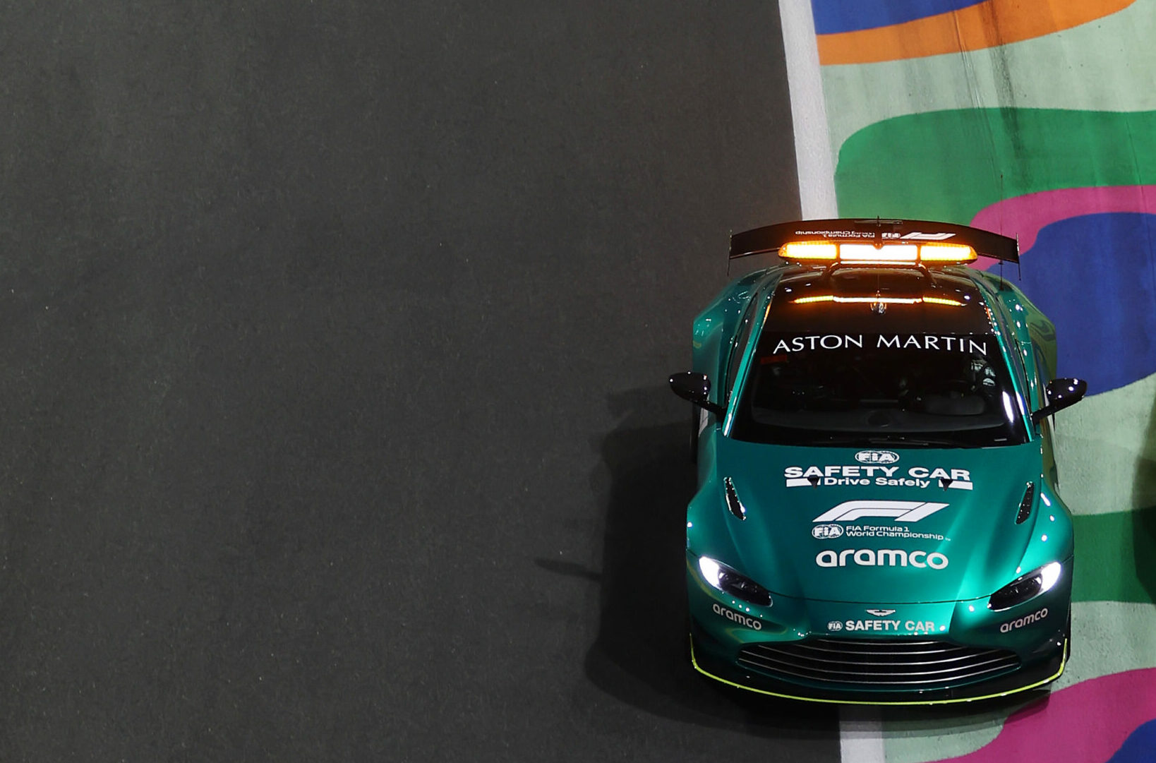 Nagyon furcsa magyarázatot adtak az F1-es versenyirányítás furcsa döntésére