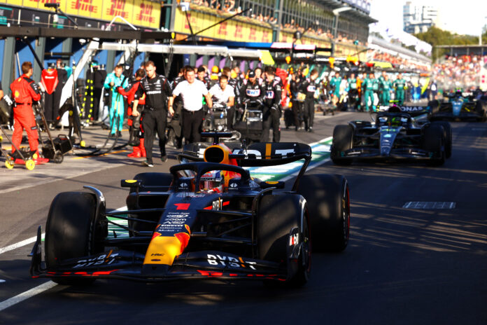 Verstappen Hamilton bokszutca