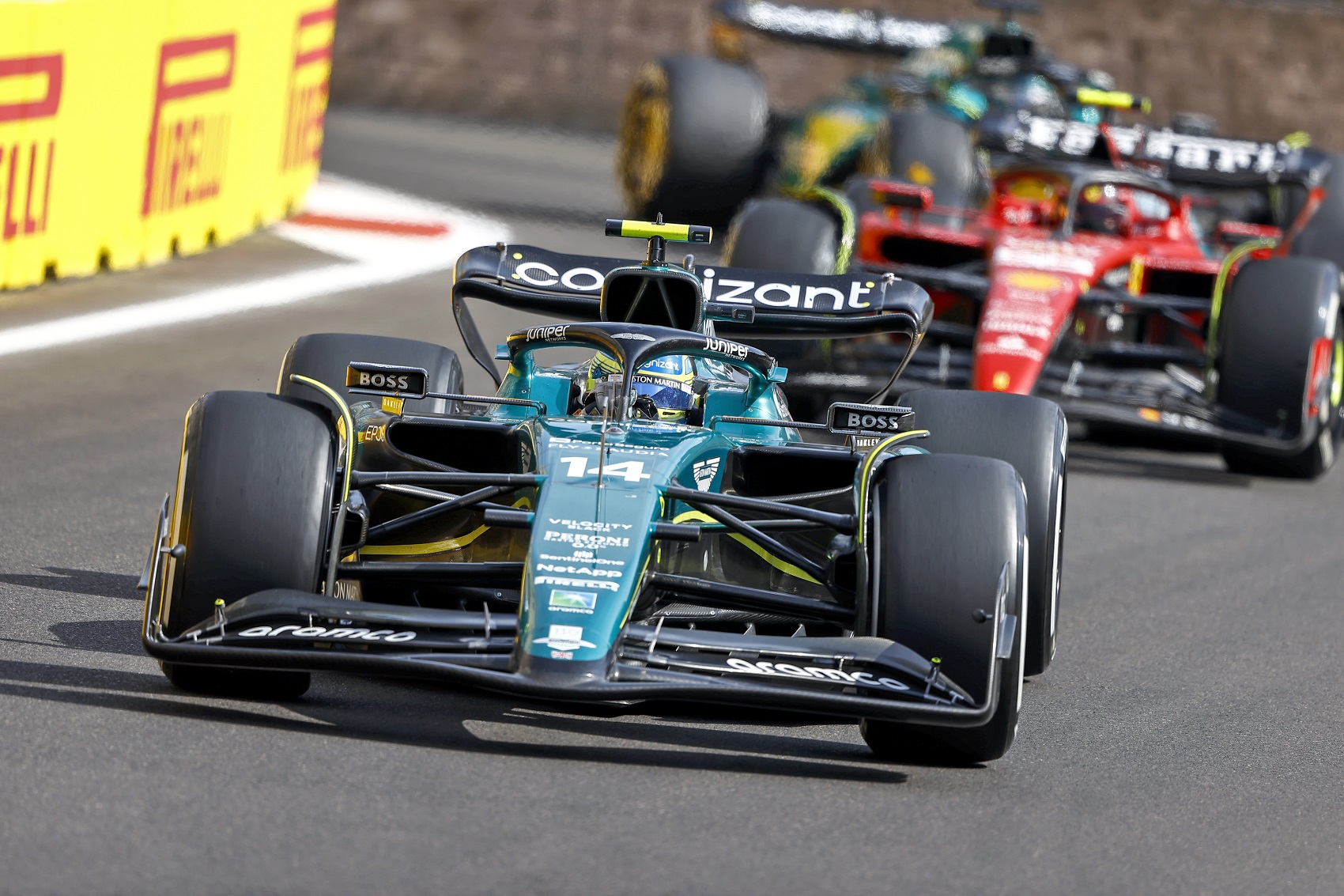 Alonso beszólt a Ferrarinak: Nagy szerencséjük volt