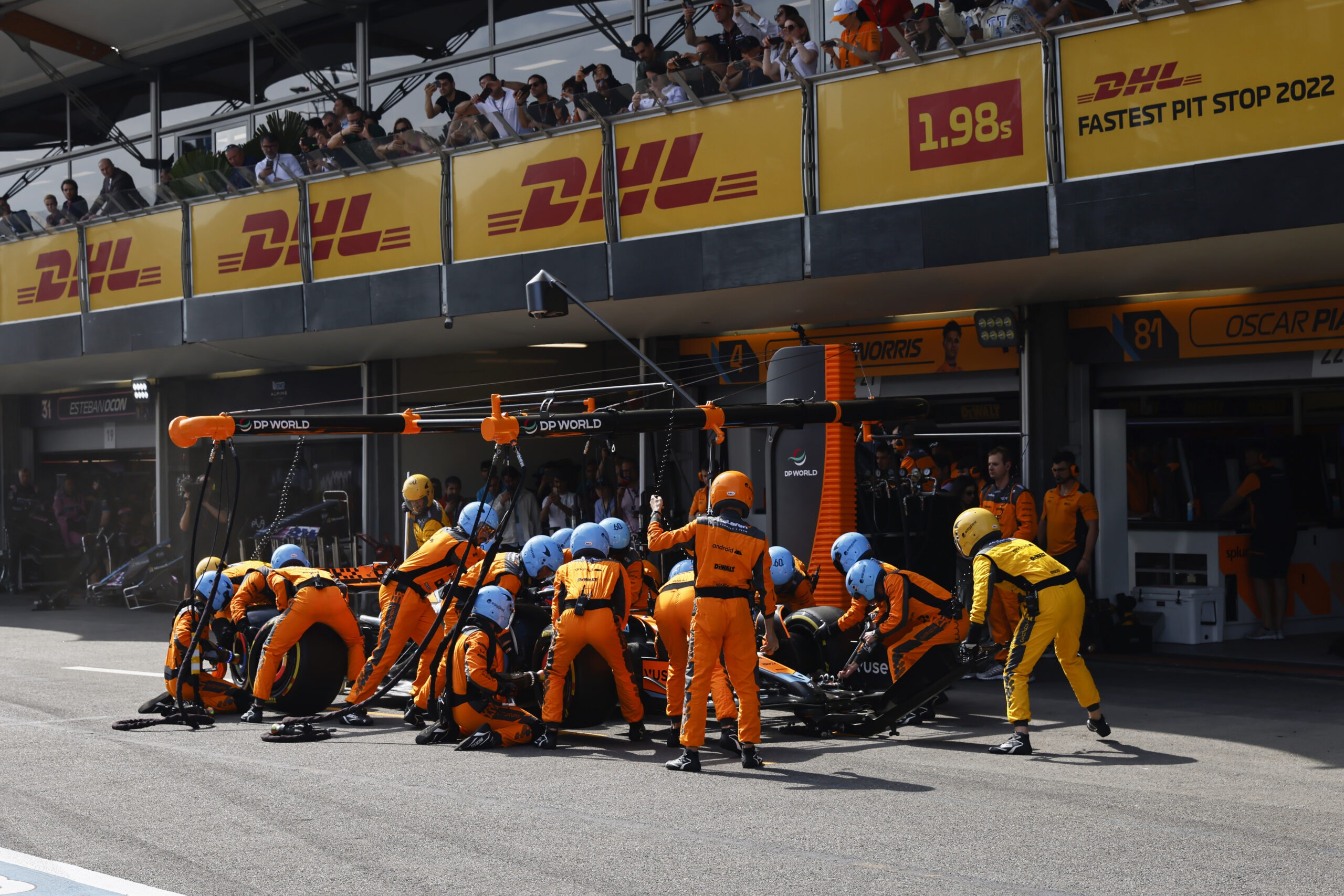 A korábbi Red Bull-pilóta segítsége nélkül elveszettnek érezné magát a szezon szuperújonca