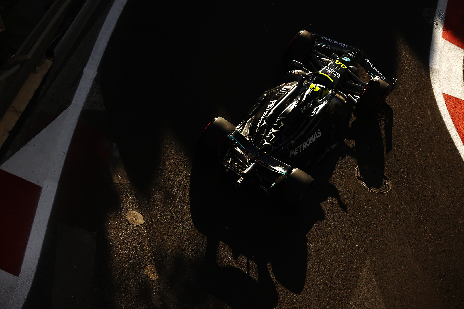 Korábbi csapattársa biztos benne, hogy Hamilton nem vonul vissza