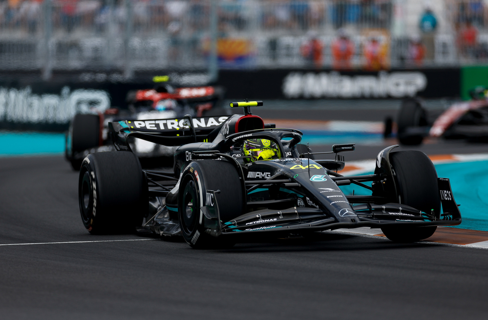 Hamilton elárulta, mi szórakoztatta a futamon