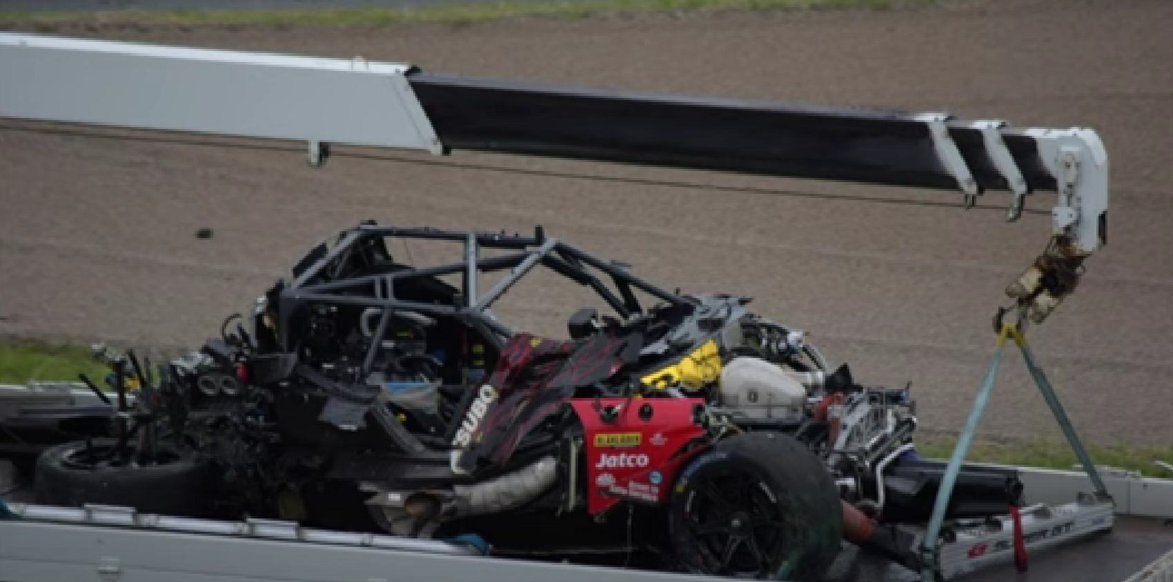 Óriási baleset miatt lett vége a szuzukai Super-GT futamnak