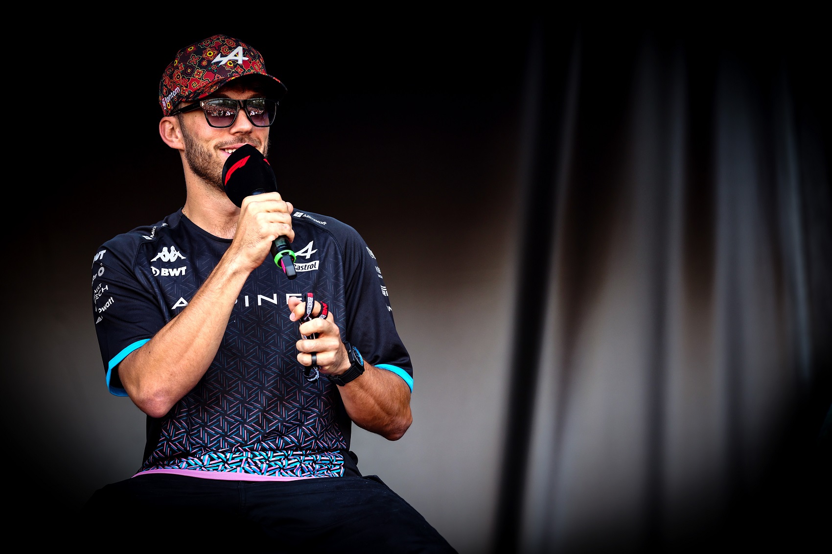 Alonso megmondta  – Gasly példátlan rajtbüntetést kapott