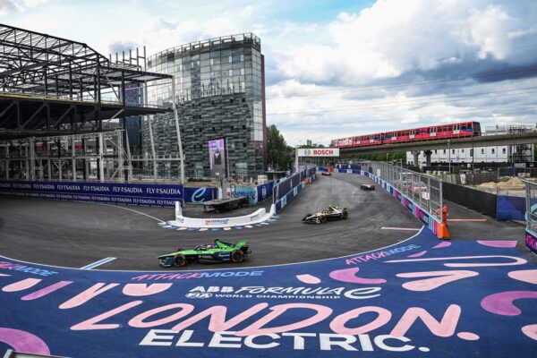 Sebastien Buemi, Envision Racing, Jaguar I-TYPE 6, leads Jean-Eric Vergne, DS Penske, DS E-Tense FE23