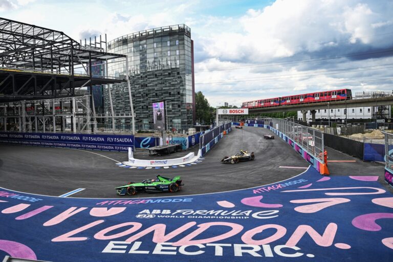 Sebastien Buemi, Envision Racing, Jaguar I-TYPE 6, leads Jean-Eric Vergne, DS Penske, DS E-Tense FE23
