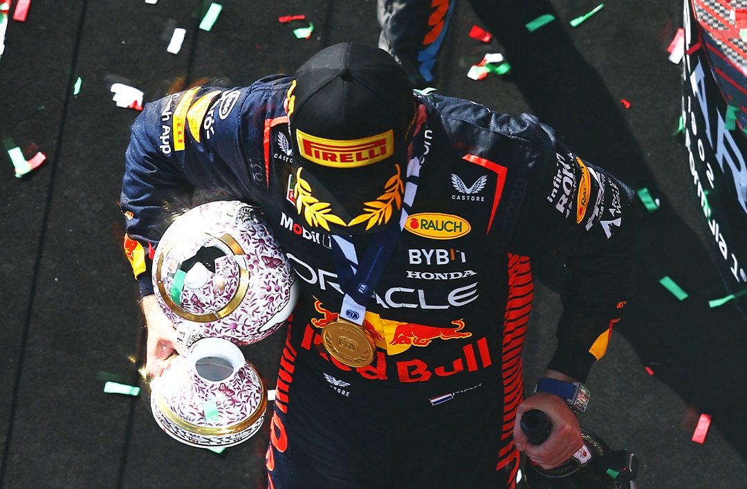 Norris darabokra törte Verstappen herendi porcelánját a dobogón (videó)