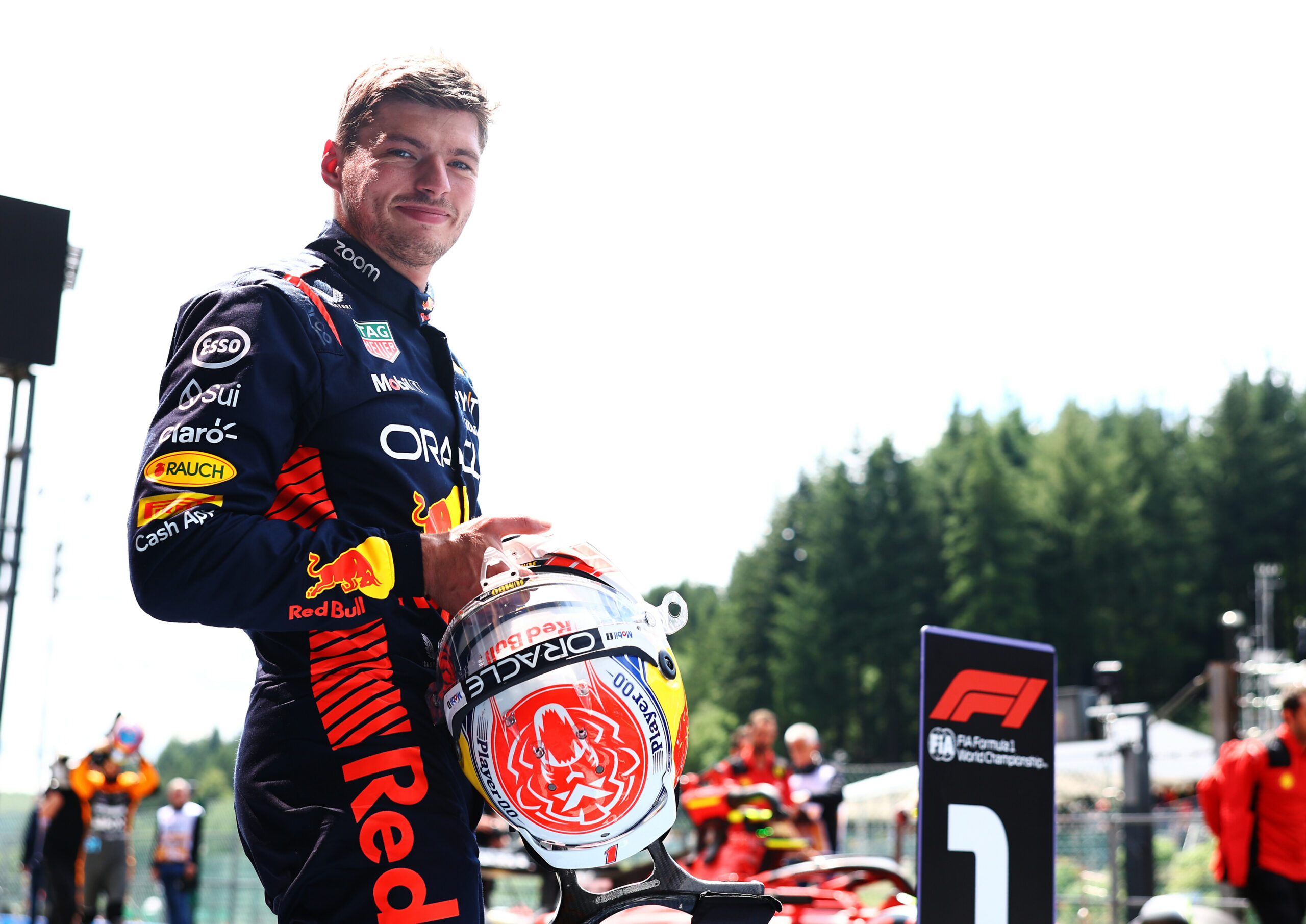 Pérez a gödörből, Verstappen az Eau Rouge-beli megcsúszásból való menekülésnek örül