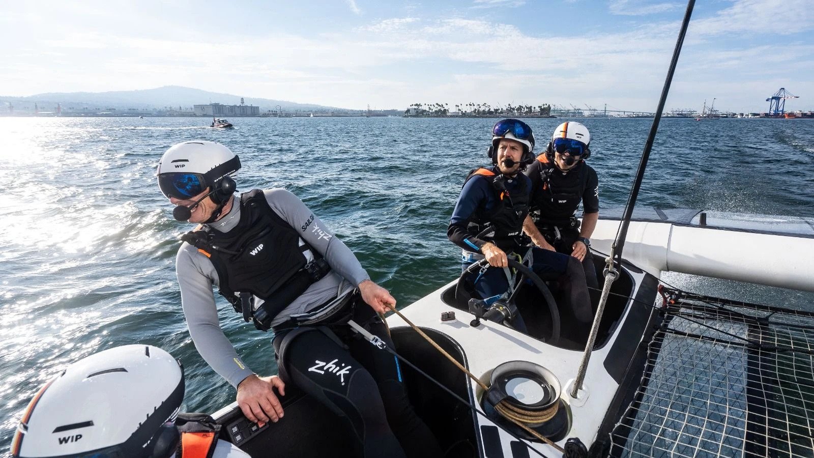 Vettel megtalálta a lehető legzöldebb versenyzési formát, csak a biztonsági övet hiányolja