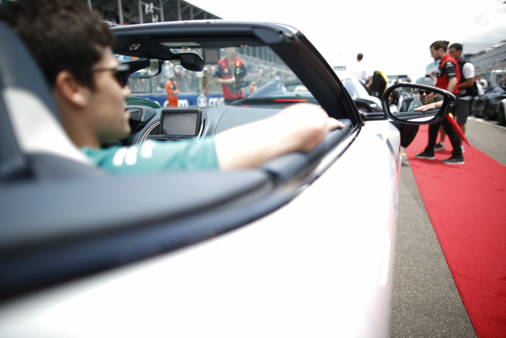 Sportágat váltana az F1 ezüstkanállal a szájában született pilótája?