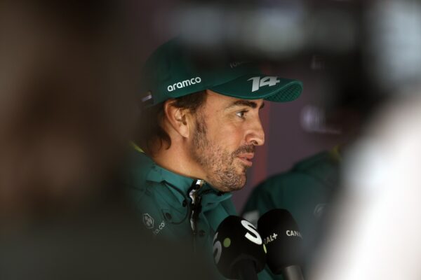 Fernando Alonso, Aston Martin