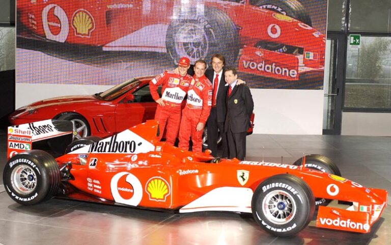 F1 Ferrari 2002 Michael Schumacher Rubens Barrichello Jean Todt