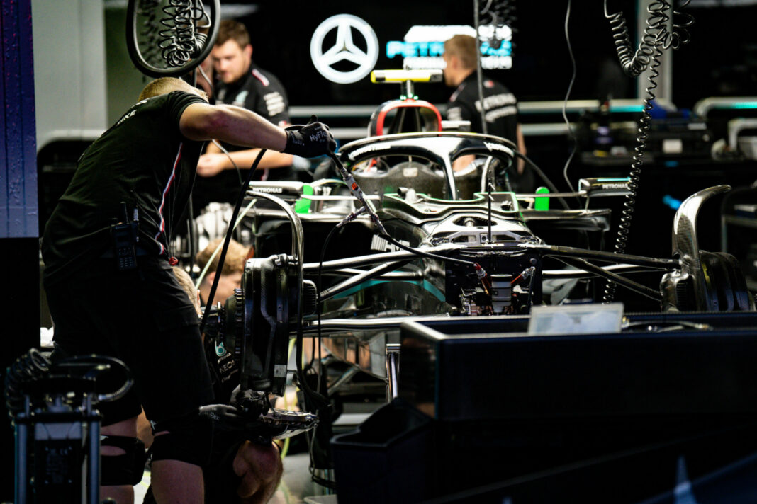 F1 Mercedes szerelők