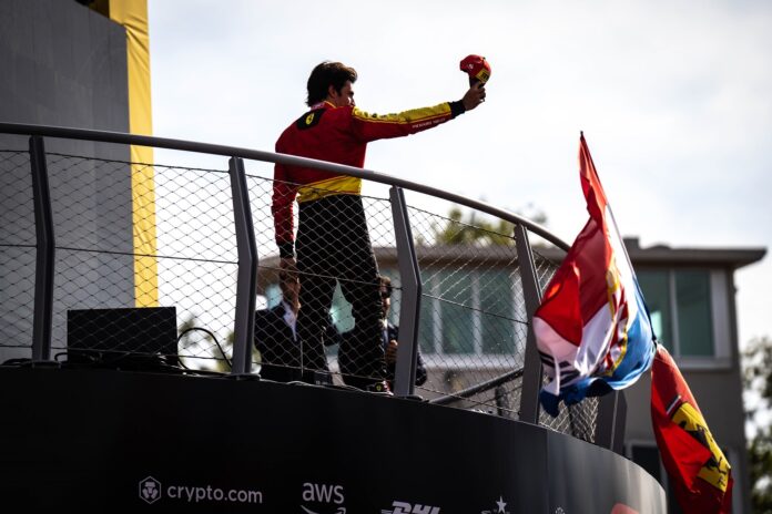 Carlos Sainz, Ferrari, Monza, Olasz Nagydíj, dobogó