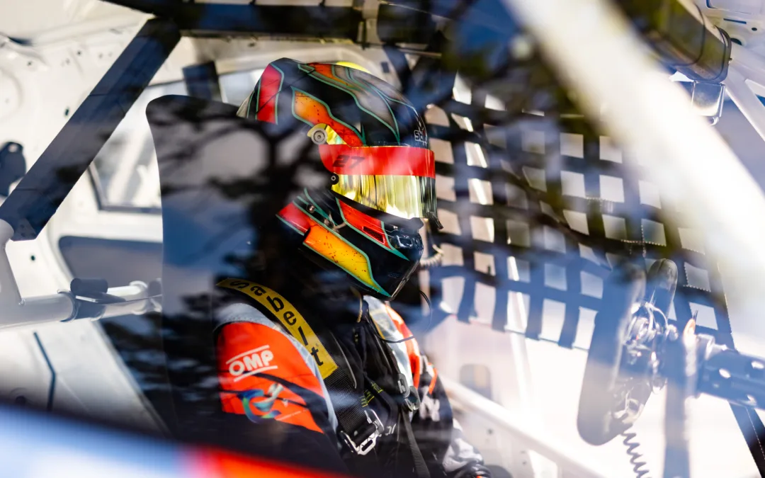 A Ferrari korábbi F1-es pilótája lett Losonczy Levente mentora