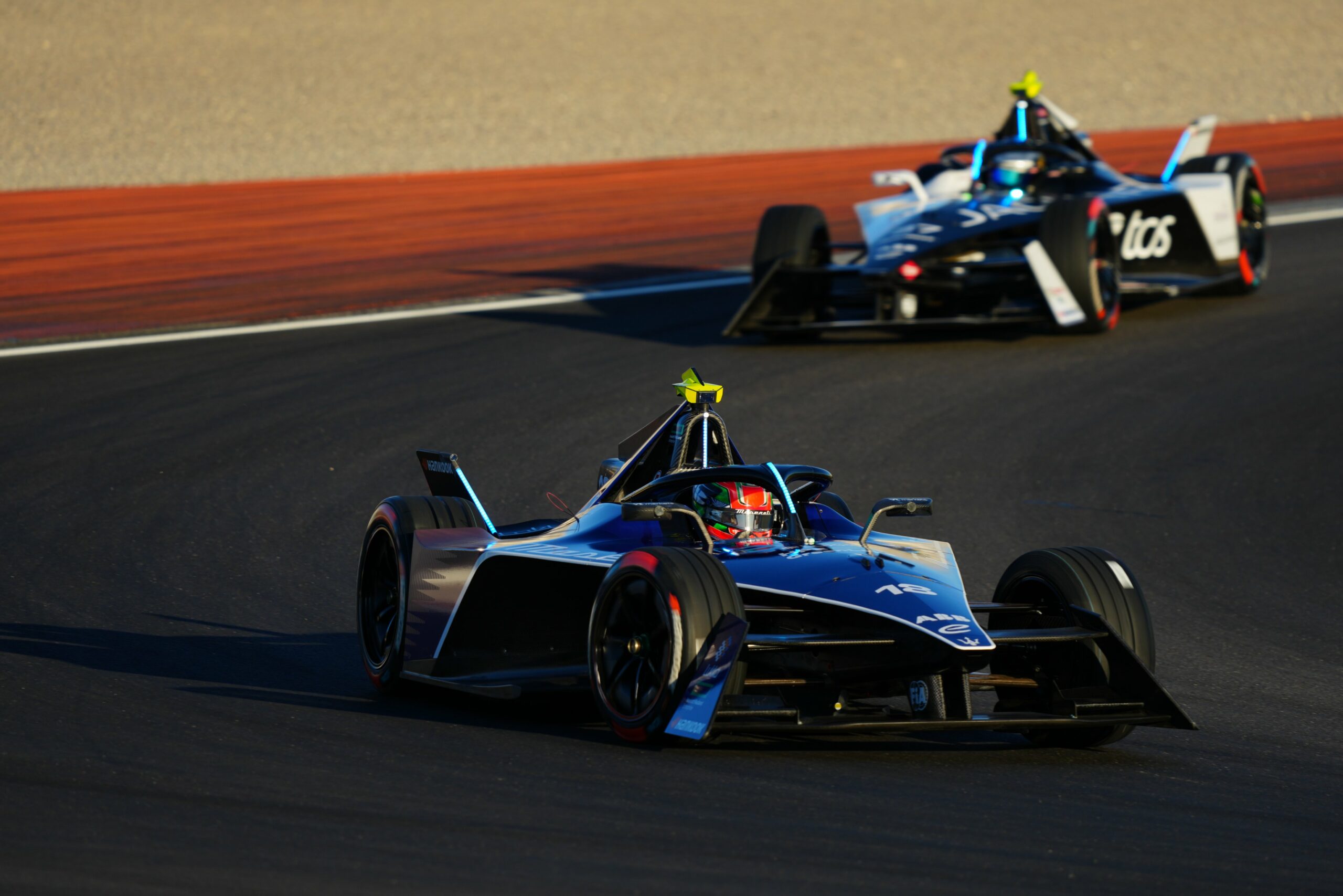 Jön a gyorstöltés a Formula E-be, de versenyzők szerint rémes ötlet