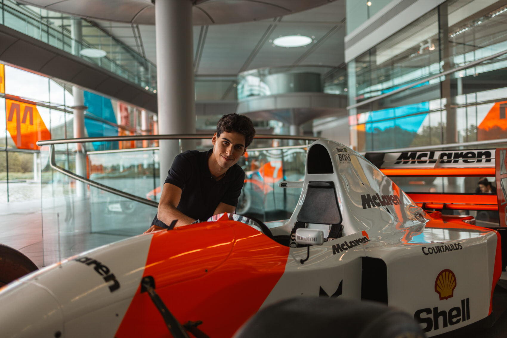 A McLaren csapott le az egyik bajnok tehetségre