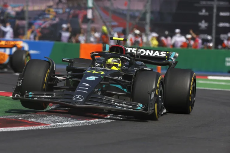 F1 Lewis Hamilton Mercedes