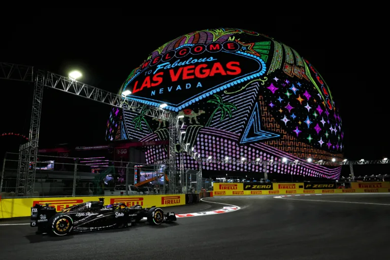 F1 Las Vegas-i Nagydíj Valtteri Bottas Alfa Romeo