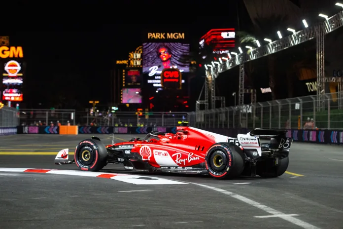 Carlos Sainz, Ferrari