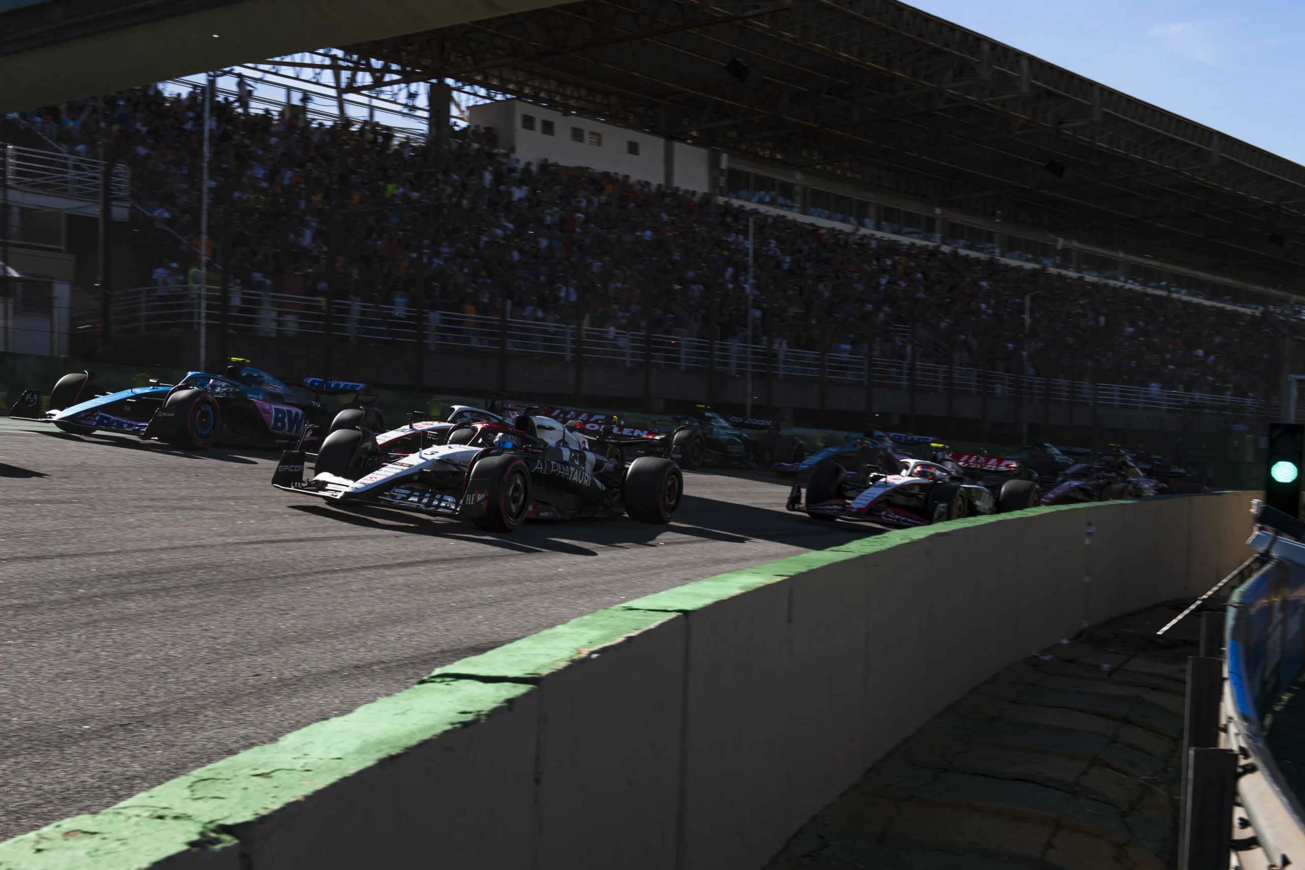 A semmi és a fordított rajtrács között? Így változhatnak meg a sprintversenyek 2024-re