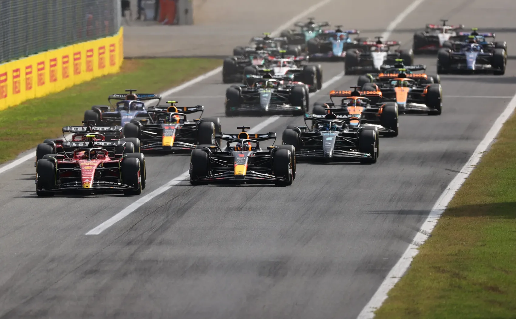 Monumentális építkezés vette kezdetét a monzai versenypályán