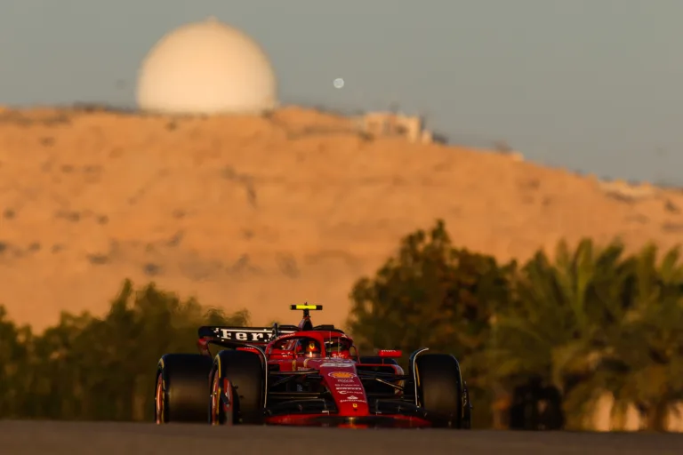 Sainz körideje felfedi, mennyit gyorsult 2024-re az F1