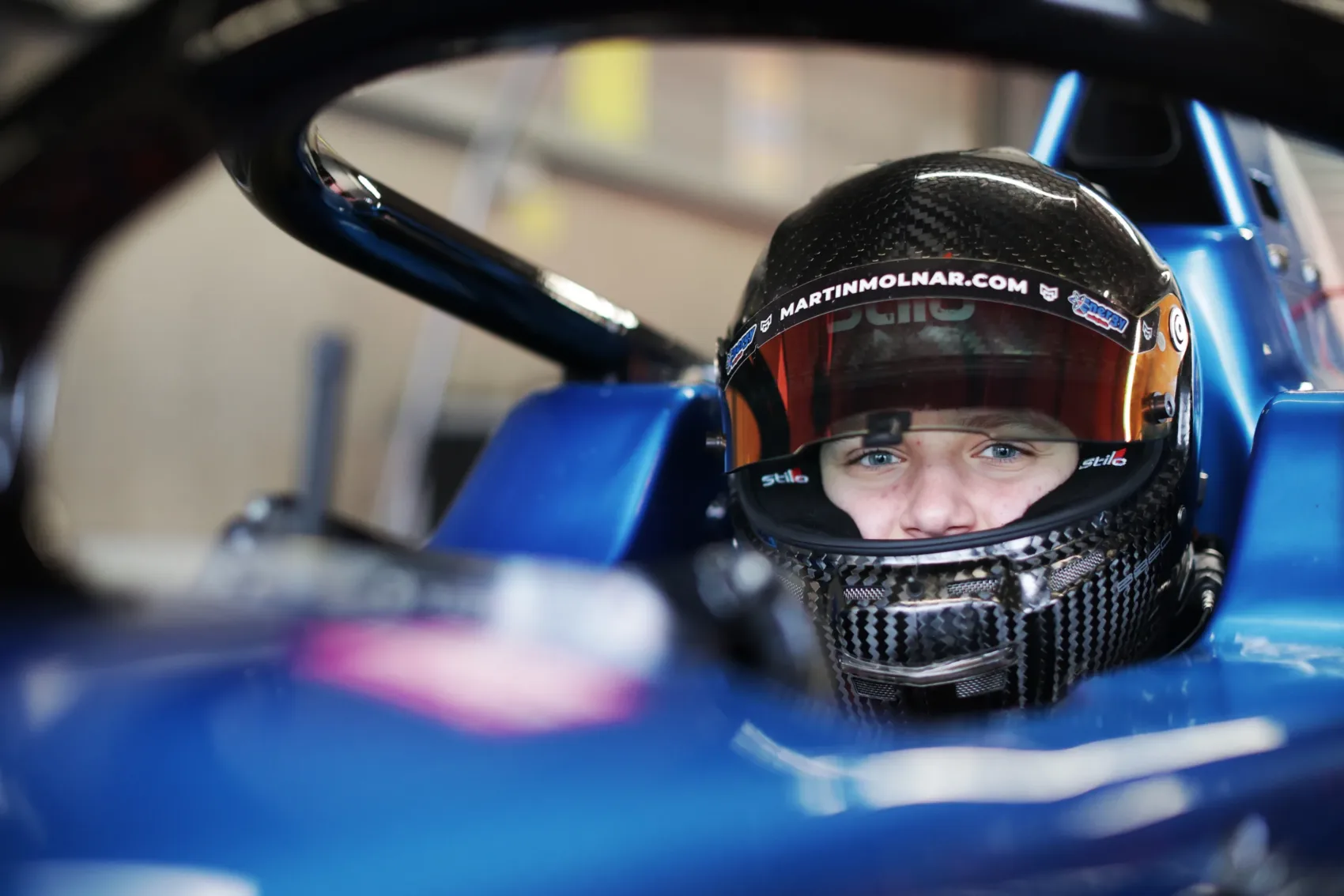 Elérkezett a pillanat: Molnár Martin hétvégén debütál a brit Forma–4-ben
