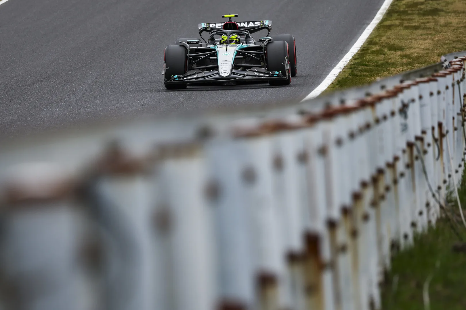 A Mercedes néhány századmásodperctől is csodára számít