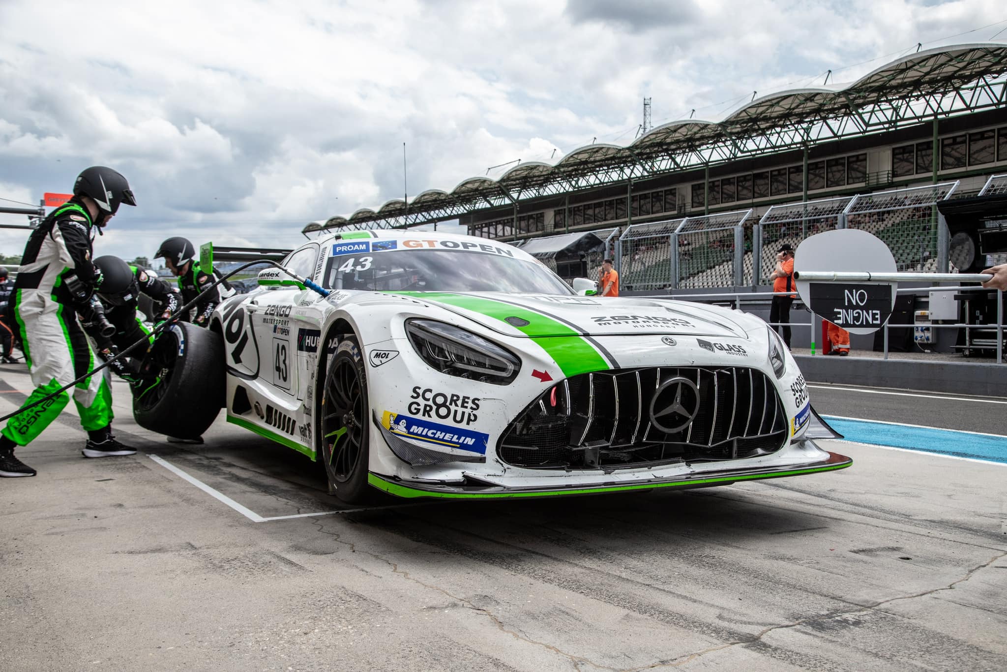 Nagy Dániel egy ütközéssel együtt is átvészelte második futamát a Hungaroringen