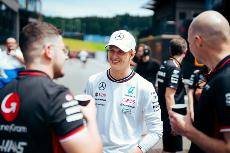 Két F1-es csapatnál is lehet esélye a visszatérésre Mick Schumachernek