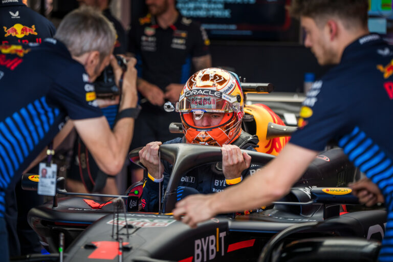 Verstappen szerint amiatt jó még a Red Bull, mert ő noszogatja a mérnököket