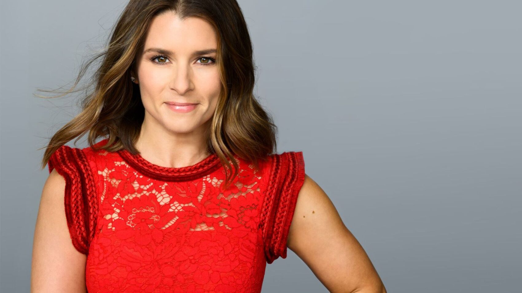 Tovább sokkolja az F1-rajongókat a női expilóta