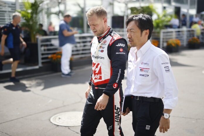 Kevin Magnussen, Komacu Ajaó, Haas