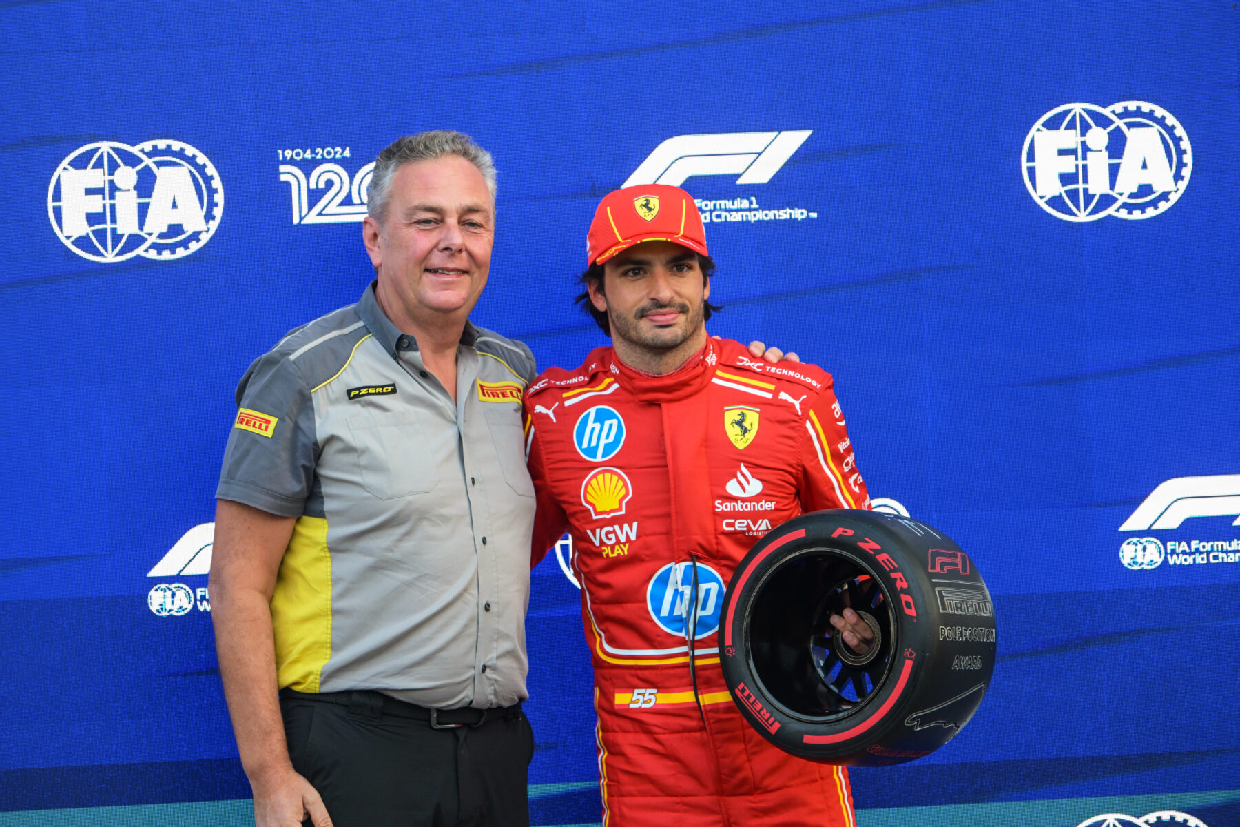 Mario Isola, Pirelli, Carlos Sainz