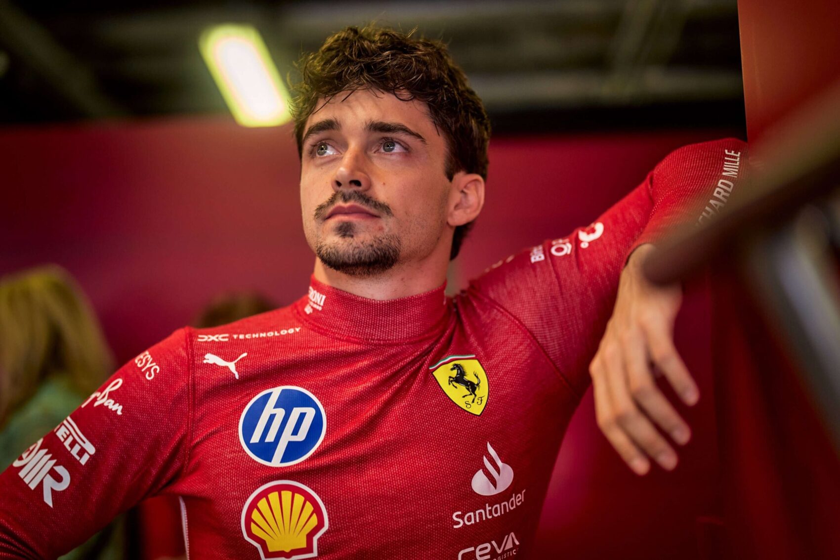 Leclerc nem viccel, ezzel töltötte az idejét az FIA ruandai díjátadója előtt