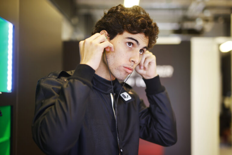 „Talán egy napon még találkozok Sennával” – bizakodik az Audi F1-es pilótája