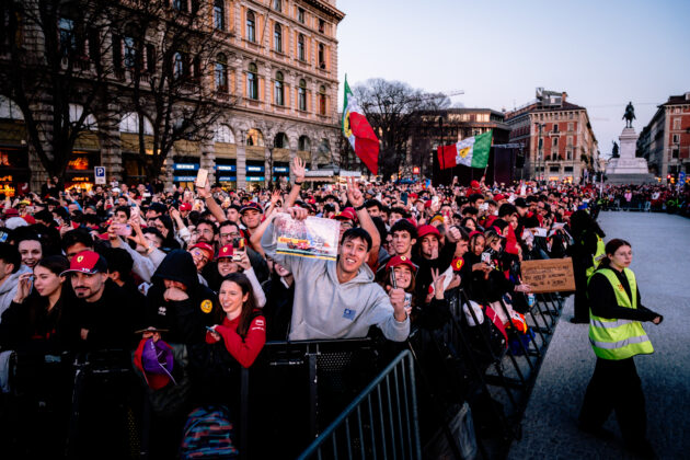 Ferrari, bemutató, Milánó, tifosi