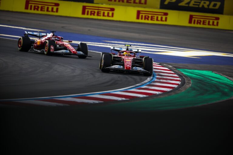 Lewis Hamilton, Charles Leclerc, Ferrari