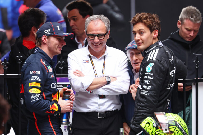 Hoppá: Russell elismerte, hogy Verstappen egyeztet a Mercedesszel