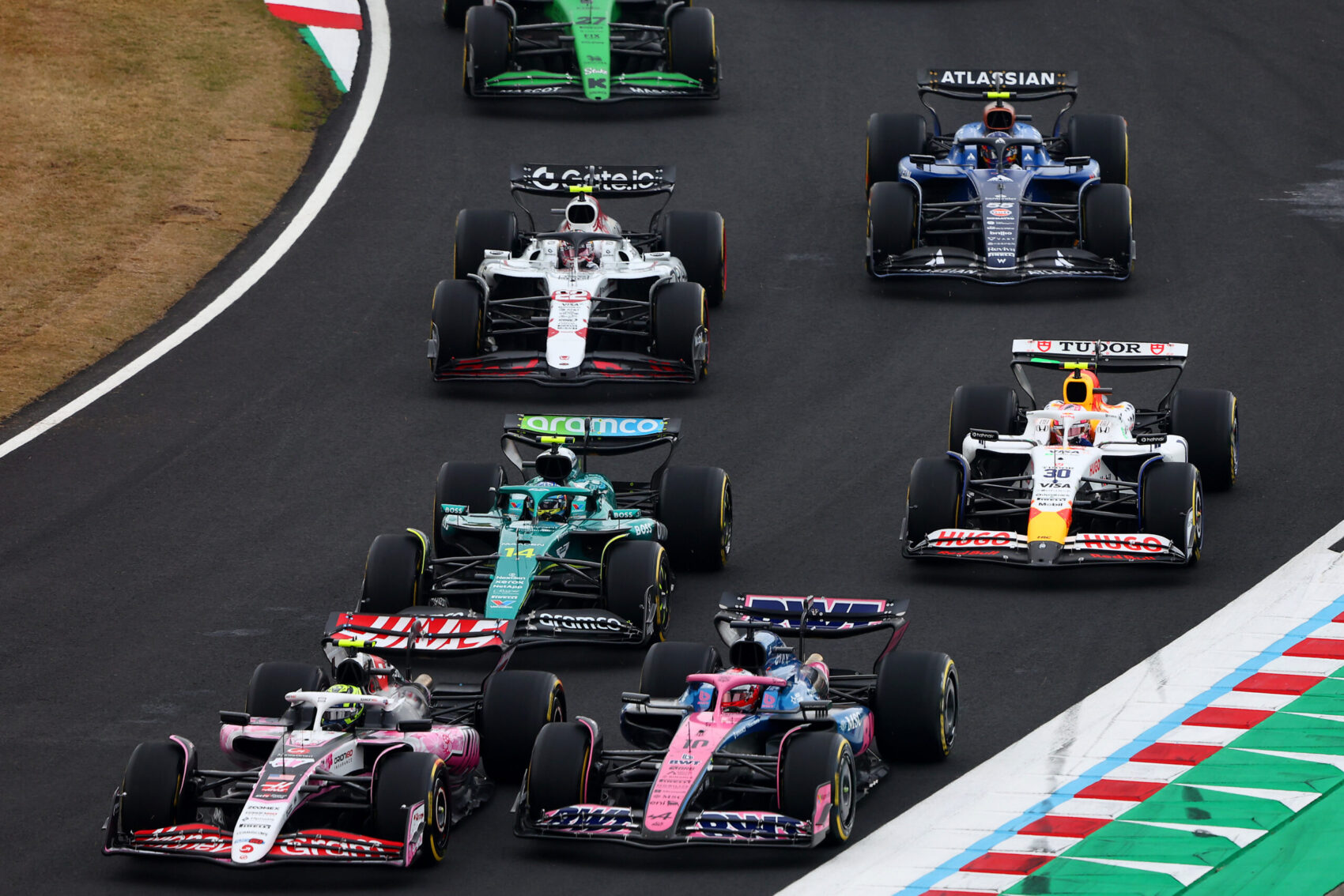 Darabokat adnak el az egyik F1-es pályából, történelmi ereklyéhez juthatnak hozzá a rajongók