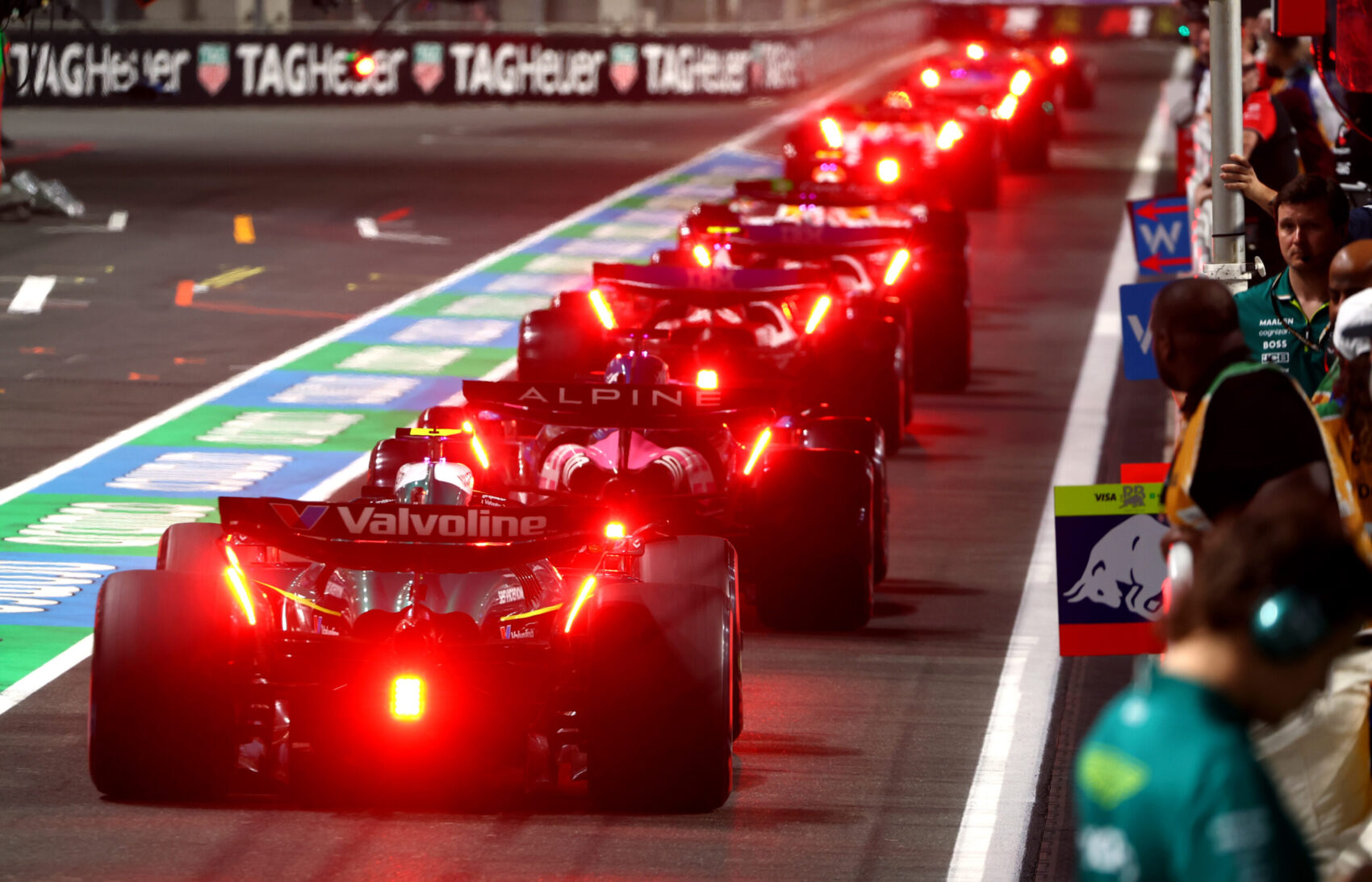 Beszólt Norriséknak a negatív rekordot döntő pilóta, de elég gyenge lábakon áll a védekezése