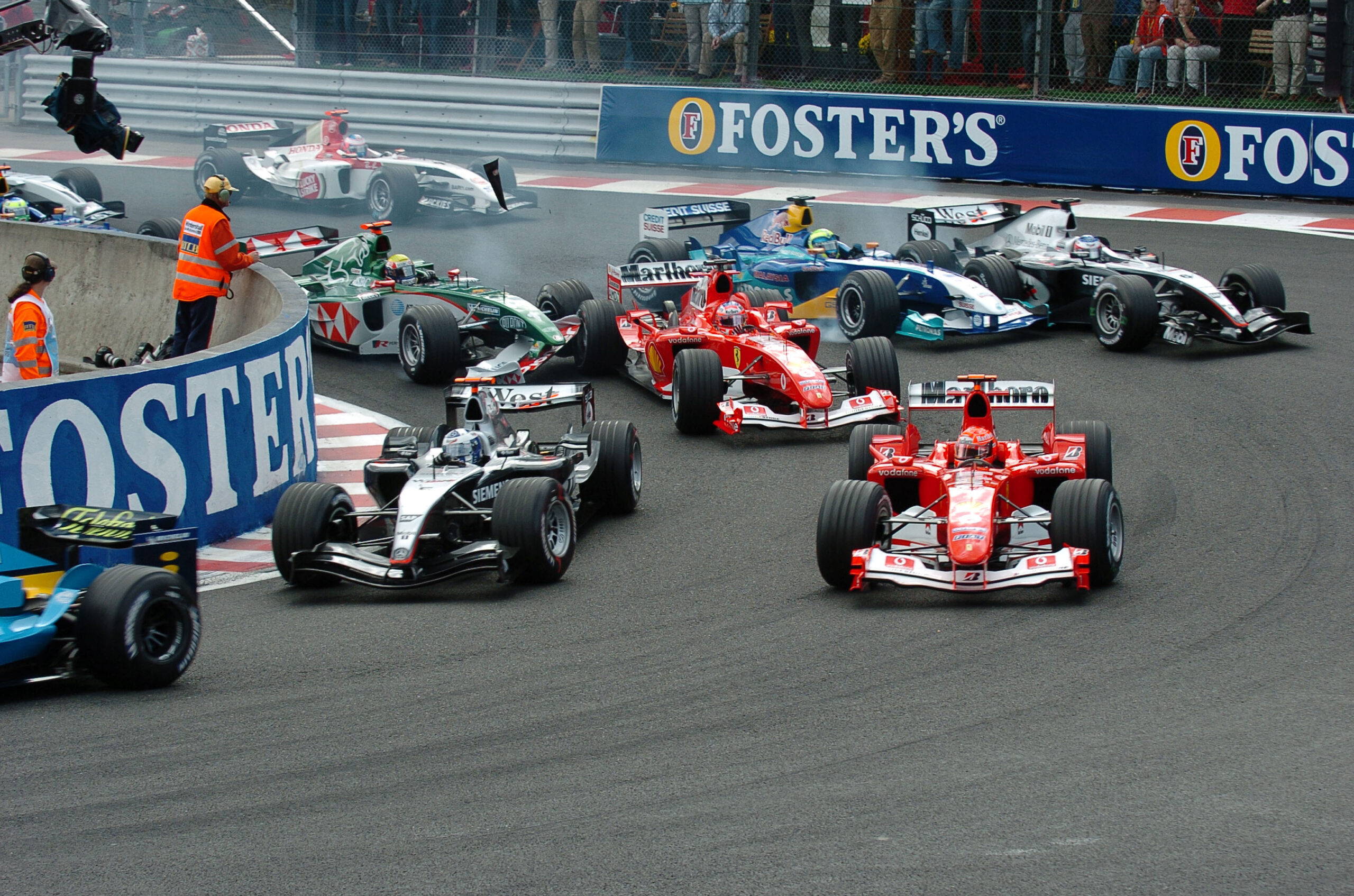 Hamilton apja visszahozza a V10-es és V8-as motort – íme a részletek az új versenysorozatról