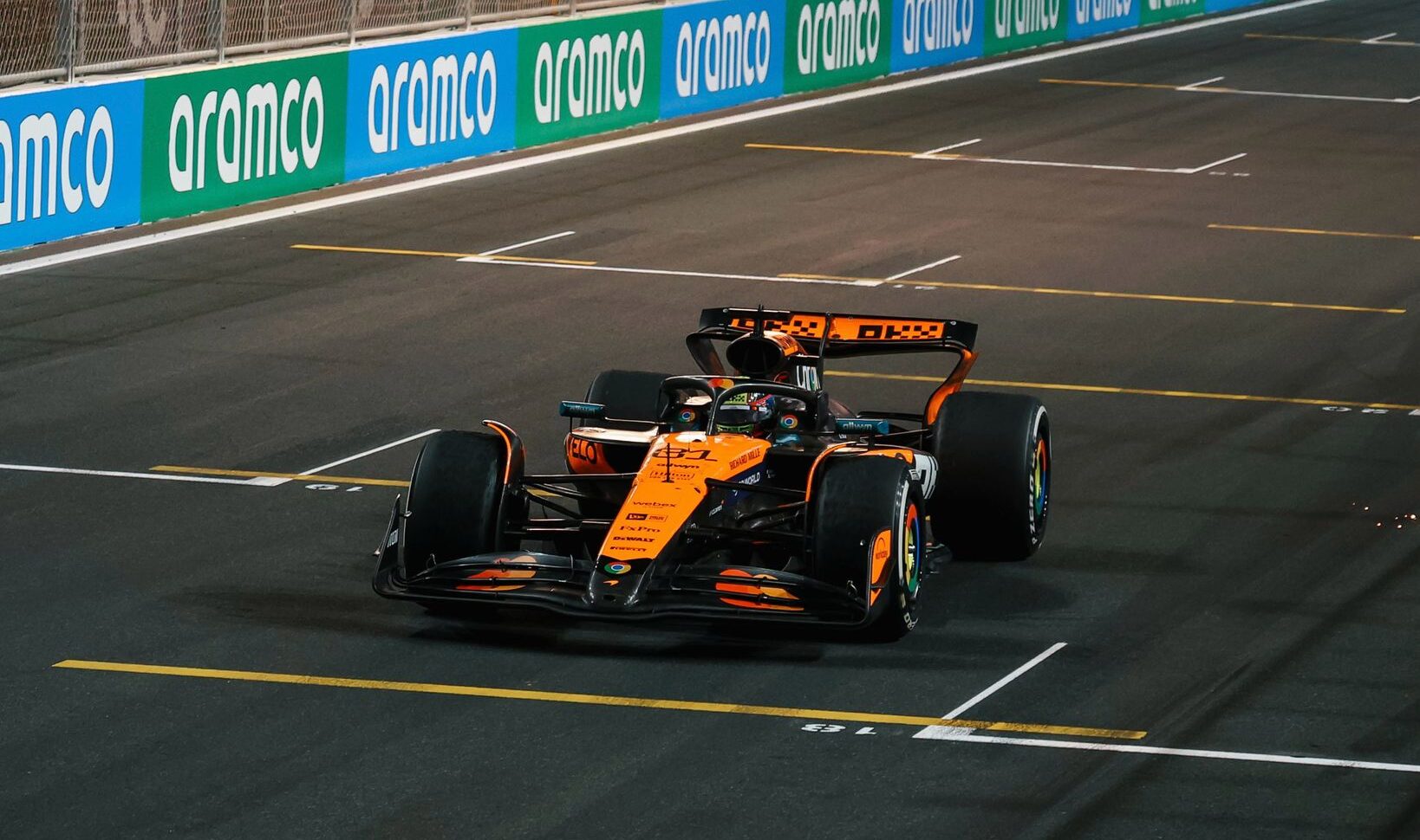 A győzelmi mérföldkő, ahol a McLaren lehajrázta a Ferrarit