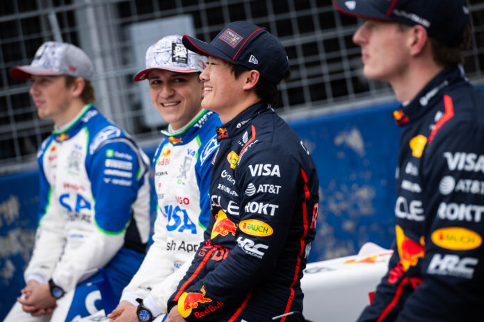 Yuki Tsunoda, Liam Lawson, Isack Hadjar, Max Verstappen, Red Bull, Japán Nagydíj